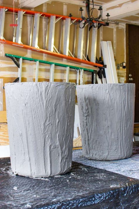 DIY Concrete Planter Diy Cement Planters Concrete Molds, Cement Cylinder Ideas, Concrete Towel Planters, Diy Limestone Planter, Making Cement Pots, Diy Large Planters Outdoor Cheap, Diy Large Planters Outdoor, Diy Tall Planters Outdoor, Diy Big Planters Pots