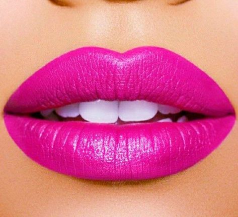 Fuschia Pink Lipstick, Barbie Lips, Lipstick On Lips, Lipgloss Colors, 1980s Makeup, Pretty Lipstick, Amazing Wedding Makeup, Bright Pink Lipsticks, Bridal Hair Decorations