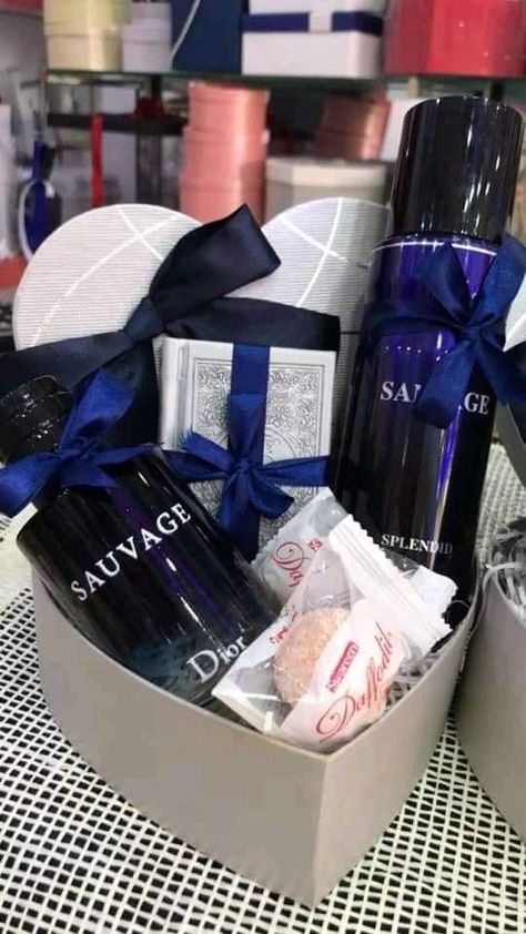 Cologne Gift Ideas Boyfriends, Spoiling Boyfriend Ideas For Him, Appreciation Gifts For Him, Pink Gift Basket, Boyfriends Birthday Ideas, Bf Gift Ideas, Bf Gift, Boyfriend Gift Basket, Gift Baskets For Men