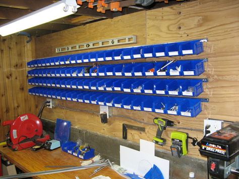 organized screws and nails woodshop - Google Search Hardware Storage Ideas, Wall Mounted Storage Bins, Garage Wall Storage, Small Parts Storage, Storage Shed Organization, Warehouse Shelving, Shed Organization, Hardware Storage, Diy Wall Shelves