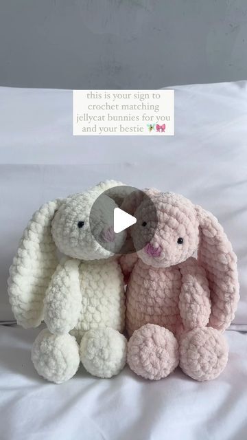 Crochet Jellycat Bunny, Crochet Stuffed Animals Tutorials, Crochet Plushie Tutorial, Jellycat Crochet Pattern, Jelly Cat Crochet, Mahum Crochet, Jellycat Crochet, Crochet Jellycat, Diy Plushies