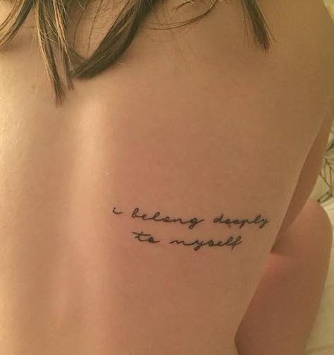 Word Tattoos For Women Back, Business Women Tattoos, Feminine Tattoos Quotes, Word Tattoo Locations, Aesthetic Rib Tattoo, Writing Tattoo Placement Ideas, Pretty Words Tattoos, Sentence Tattoo Placement, Word Tattoos On Back