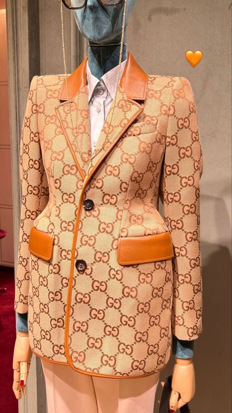 Gucci Blazer, Long Hooded Coat, Sunday Clothes, Business Packaging Ideas, Blazer Outfits Casual, Small Business Packaging Ideas, Winter Fashion Coats, Blazer Outfit, Mens Fashion Streetwear