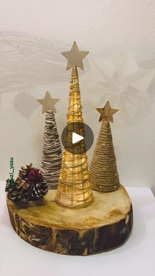 Xmas Tree Macrame Tutorial, Macrame Winter Decor, Easy Macrame Tree Ornament, Natal Boho, Outdoor Christmas Decoration Ideas, Outdoor Decoration Ideas, Boho Christmas Tree Macramé Ornaments, Macrame Cheistmas Tree Pattern, Boho Christmas Tree