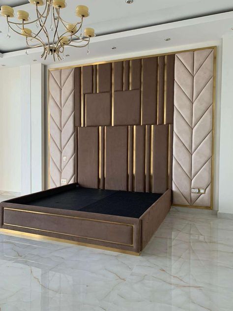 Bed Back Wall Tile Design, Film Venom, बेडरूम डिजाइन, Padded Bed, Bed Back Design, Bedroom Pop Design, Bedroom Design Styles, Bedroom Interior Design Luxury, Wooden Bed Design