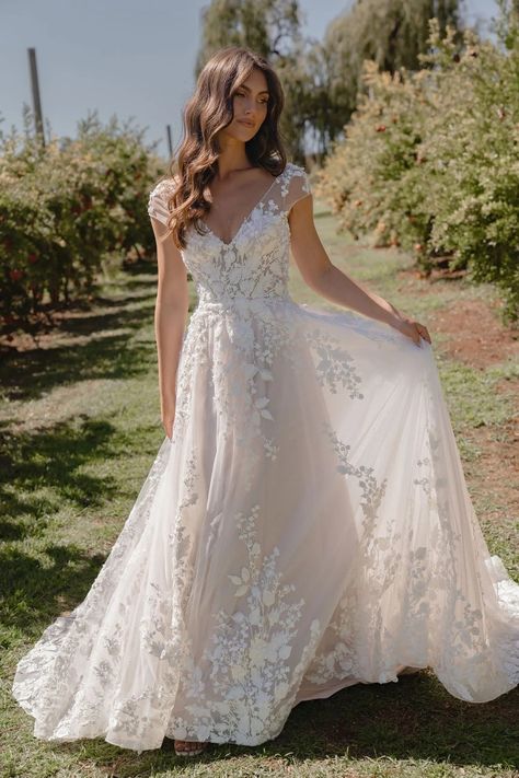 Fitted Whimsical Wedding Dress, Floral V Neck Wedding Dress, Wedding Dresses Lace With Sleeves, Wedding Dresses Pockets, Bridal Dress A Line, Wedding Dress August, Floral Sleeve Wedding Dress, Wedding Dresses For Church, Flowery Wedding Dress Boho