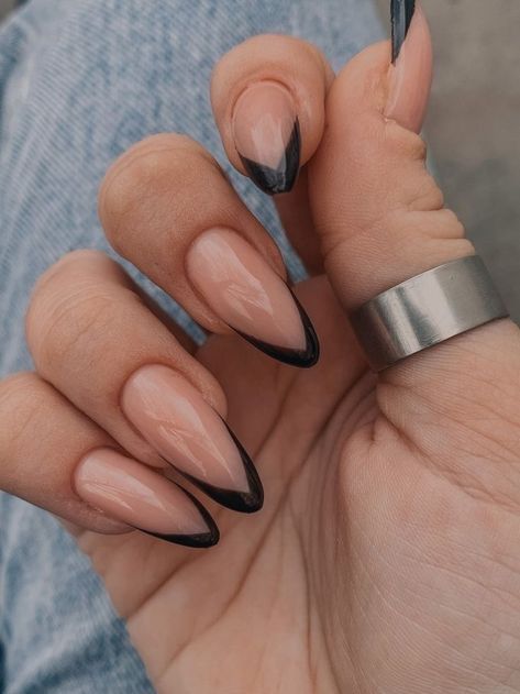 Rounded Stilleto Nails Long, Oval Nail Ideas, Oval Acrylic Nails, Black French Nails, Minimal Nails, Almond Acrylic Nails, Oval Nails, Nature Tattoos, Chic Nails