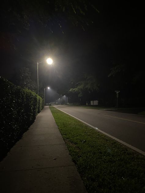 Dark Sidewalk Aesthetic, Night Streets Aesthetic, Aesthetic Streets Night, Late Night Street Aesthetic, Street Dark Night, Dark Streets Night, Street Pics, Night Background, Travel Wallpaper