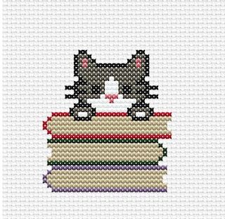 luzatolye - Etsy Канада Cat Cross Stitch Simple, Phd Cross Stitch, Mini Cat Cross Stitch Pattern, One Colour Cross Stitch Patterns, Cross Stitch Library, Easy Beginner Cross Stitch Patterns, 2 Inch Cross Stitch Pattern, Bookmarks Cross Stitch Pattern, Cat Bookmark Cross Stitch