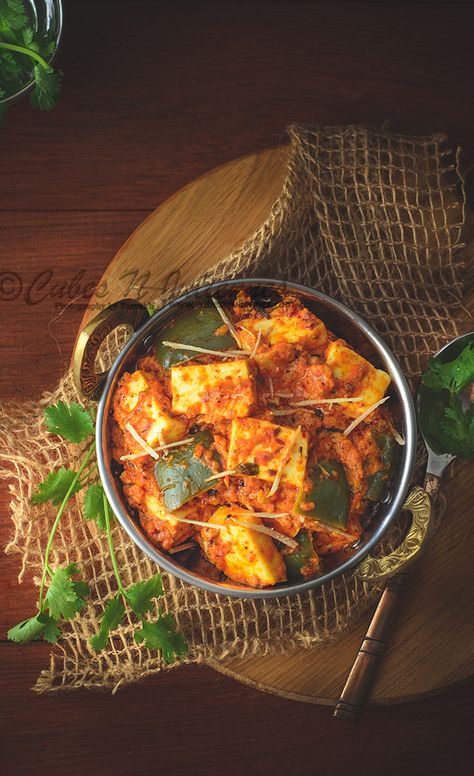 Paneer Photography, Karahi Paneer, Indian Paneer Recipes, Kadai Paneer, Almond Milk Smoothie, Indian Cheese, Desi Khana, Indian Cookbook, Paneer Recipe