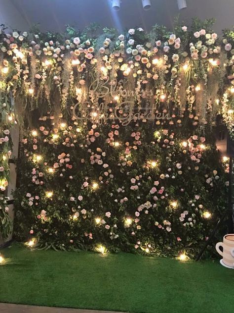 Quince Decorations Fairytale, Quince Picture Backdrop, Floral Garden Quinceañera, Enchanted Forest Theme Photo Backdrop, Enchanted Forest Backdrop Photo Booths, Backdrop Fairy Theme, Forest Theme Wedding Backdrop, Quinceanera Themes Outdoors, Garden Wall Wedding Backdrop Ideas