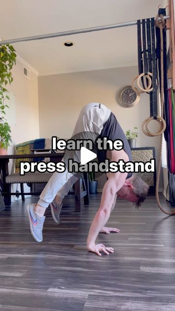 How To Do A Press Handstand, Handstand Exercises, Handstand Split, One Arm Handstand, Handstand Press, Handstand Progression, Press Handstand, Posterior Chain, Calisthenics Workout