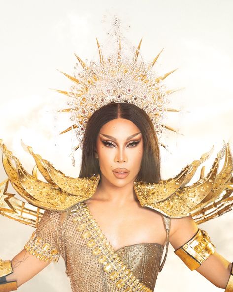 Drag Race Philippines, Plastique Tiara, Paolo Ballesteros, Aesthetic Letters, Drag Makeup, Marvel Photo, Makeup Class, Race Queen, Rupaul's Drag Race