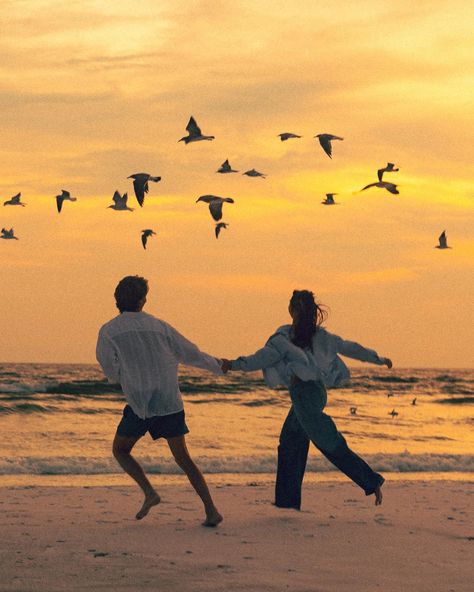 You are alive!! Feel the warm air fill your lungs and the sun kiss your cheek. Chase the birds and splash in the waves. That’s the stuff memories are made of. Part 2 of this dreamy night with @nataliezacek & Josh 🤎🎥🎞️ . . keywords - sunset, florida, beach aesthetic, blue hour, golden hour, couples photos, Pinterest, art, visual poetry, feeling alive, life is a movie, free, young love, nostalgia, joy, colorful photography, cinematic photography, authenticity, candid photography, cinema, film Golden Time Photography, Young And Free Aesthetic, Feeling Alive Aesthetic, Beach Film Aesthetic, Cinematic Photography Couple, Sunset At The Beach Aesthetic, Beginning Aesthetic, Film Cinematic Photography, Florida Beach Aesthetic