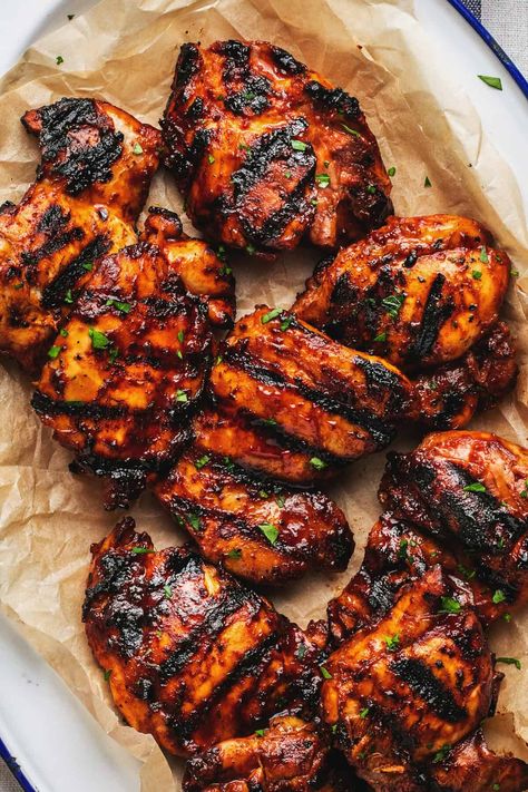 Grilled Chicken Marinade Recipes Bbq, Grilled Chicken On Grill, Best Bbq Chicken On The Grill, Bbq Marinade Recipe, Grill Bbq Chicken, Chicken On The Bbq, Barbecue Grilled Chicken, Chicken Breast Recipes Bbq, Bbq Lunch