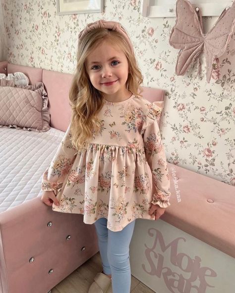 Toddler Outfits Girl Winter, Toddler Girl Winter Outfits, Toddler Autumn Outfits Girl, Toddler Girl Fall Outfits 2024, Kids Winter Fashion Girl, Toddler Girl Clothes Fall, Baby Girl Bedroom, Baby Couture, Girls Fall Outfits