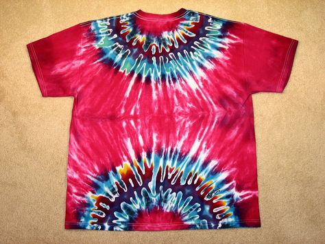 Tie Dye Inspiration, Tie Dye Projects, Tie Dye Painting, Dye Projects, Tie Dye Shirts Patterns, Craft Shack, Dye Inspiration, Tye Dye Patterns, Diy Tie Dye Designs