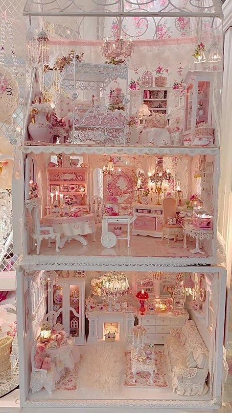 Pink Dollhouse, Vintage Upcycle, Christmas Posts, Mini Doll House, Diy Doll Miniatures, Doll House Plans, Doll House Crafts, Victorian Dollhouse, House Dream