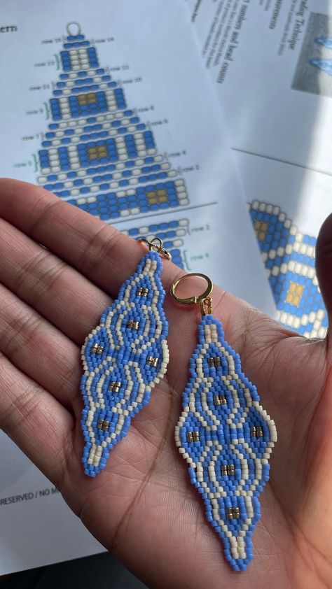 Seed Bead Hummingbird Pattern, Beaded Hummingbird Pattern Free, Bead Weaving Earrings, Brick Stitch Pattern Free, Beadwork Patterns Free Seed Bead Tutorials, Bead Weaving Patterns Free, Beaded Earring Patterns, Brick Stitch Beading, Brick Stitch Pattern Earring