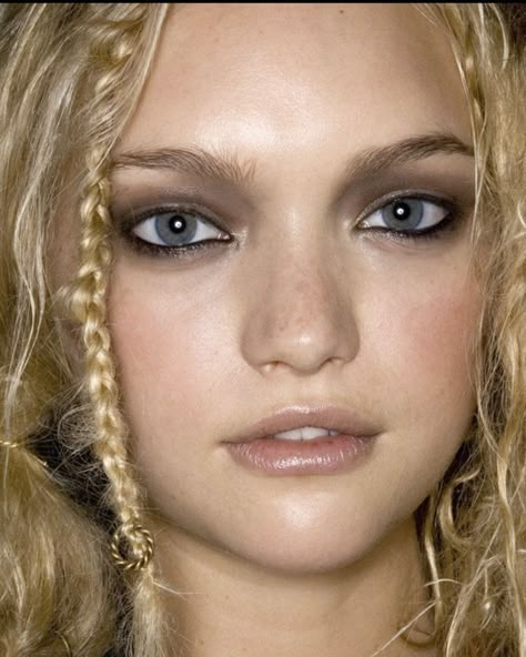 Erica Reyes, Slavic Doll, Gemma Ward, Indie Sleaze, Make Up Inspo, Makeup Stuff, Famous Faces, Paul Gaultier, Cute Makeup