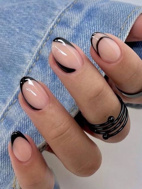 Subtle Nails, Simple Gel Nails, Minimal Nails, Short Acrylic Nails Designs, Oval Nails, Minimalist Nails, Funky Nails, Pretty Acrylic Nails, Chic Nails