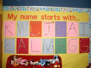 Creative Curriculum Preschool, Beginning Of Kindergarten, Preschool Names, All About Me Preschool, Name Recognition, Preschool Bulletin, Beginning Of School Year, Welcome To School, Preschool Bulletin Boards