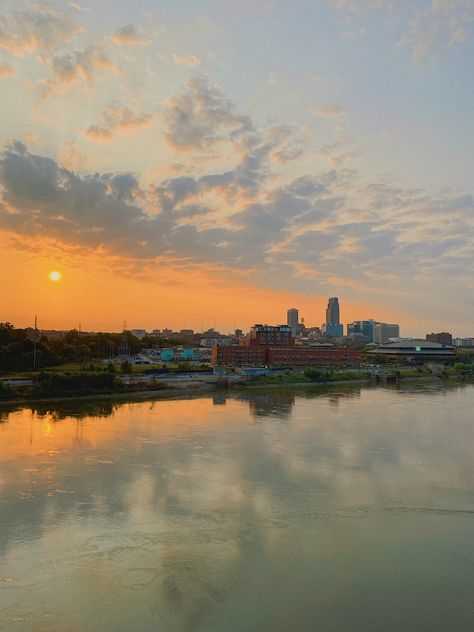 @katestivers via instagram | overlooking Omaha, Nebraska #aesthetic #sunset #sunsetphotography #omaha #nebraska #cityscape #river #view #instagram #landscape #feedfeed #inspiration #aestheticedits Nebraska Aesthetic, Instagram Landscape, River View, Aesthetic Sunset, Omaha Nebraska, Nebraska, Cityscape, Dreaming Of You, Instagram