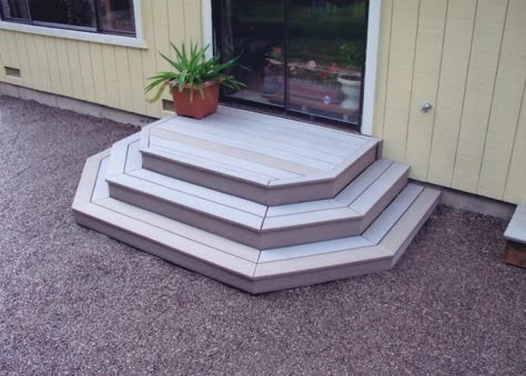 Beautiful and Affordable DIY Backyard Makeover Deck Stairs To Patio Transition, Front Door Decking, Porch Steps With Railing, Porch Steps With Landing, Steps With Railing, Steps To Patio, Porch Steps Ideas, Diy Backyard Makeover, Door Stairs