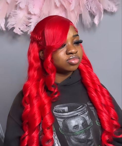 Red Wig With Fishtail Braid, Red Lace Front Hairstyles, Red Wig Install Styles, Red Wig With Crimps, Valentines Day Wig Hairstyles, Straight Wig Hairstyle, Red Wig Styles For Black Women, Lace Front Wig Color Ideas, Christmas Wig Ideas