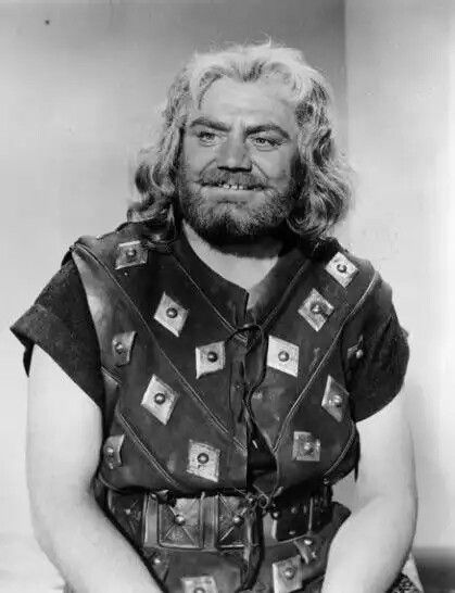 Ernest Borgnine, Get Off My Lawn, Classic Film Stars, The Vikings, Film Stars, Classic Films, Movie Stills, Jon Snow, Vikings