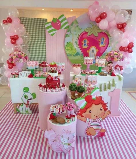 Strawberry Shortcake Baby, Sweet Baby Shower Ideas, Baby Birthday Party Theme, Strawberry Shortcake Birthday, Baby Shower Party Themes, Strawberry Shortcake Party, Baby Shower Theme Decorations, Baby Birthday Themes, Disney Baby Shower