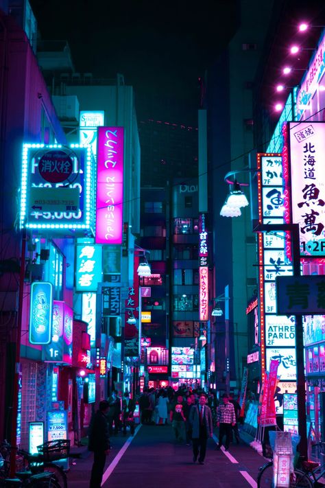 Cyberpunk Neon City Wallpapers - Top Free Cyberpunk Neon City Backgrounds - WallpaperAccess Tokyo Iphone Wallpaper, Tokyo Wallpaper, Ville Cyberpunk, Asian City, Tokyo Aesthetic, Street At Night, Aesthetic Neon, Neon Noir, Neon City