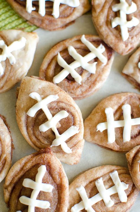 These Cinnamon Swirl Football Cookies are a fun tailgate food and a treat for your kids on game day. Use a refrigerated pie crust dough for a simple recipe. Football Desserts Easy, Happy Grinch, Game Day Desserts, Easy Baking For Kids, Party Pantry, Football Food Ideas, Tailgate Desserts, Football Desserts, Tailgate Treats