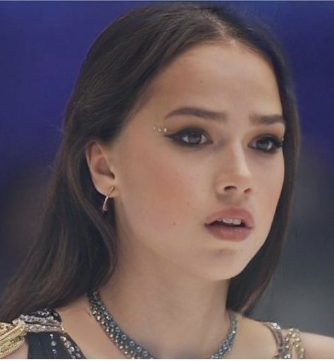 Skating Aesthetic, Russian Figure Skater, Alina Zagitova, Ballet Fashion, My Woman, Ice Princess, Fashion Figures, Figure Skaters, Figure Skater