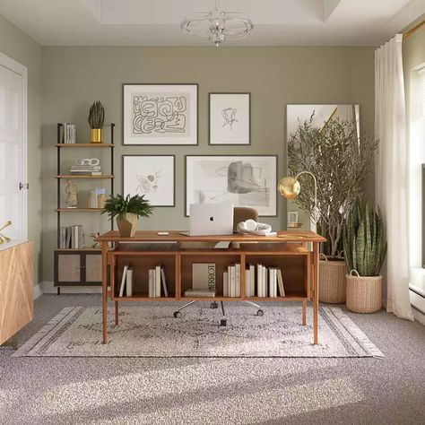 Green Office Walls, Studio In Casa, Chic Workspace, Home Office Inspo, Sleek Office, Earthy Home Decor, Study Room Design, Earthy Home, Cozy Home Office