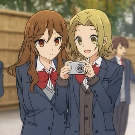 #horimiya #besties #anime #pfp #icon #cute #hori #yuki Besties Anime, Kana Kamui, Hori Kyoko, Kyoko Hori, Anime Hug, Miyamura Izumi, Solo Levelling, Hori San, Anime Tutorial