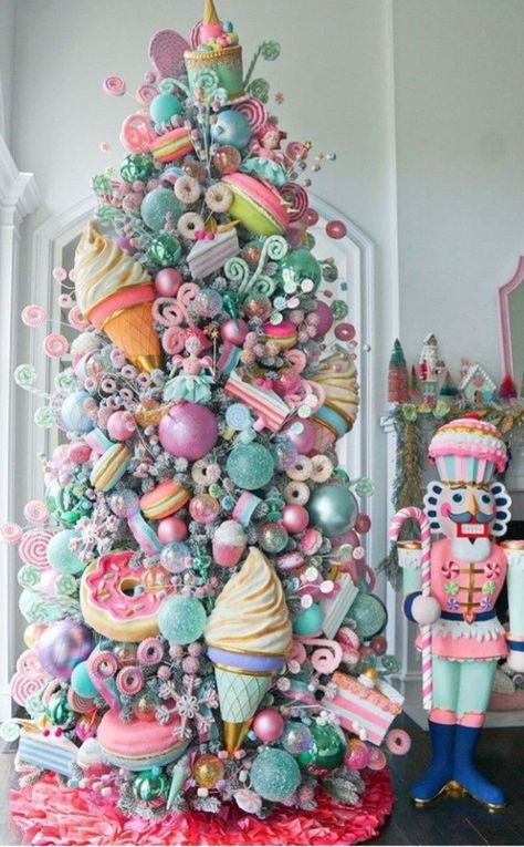 Colour Christmas, Candy Pastel, Candy Christmas Tree, Ribbon Ideas, Tree Ribbon, Creative Christmas Trees, Pink Christmas Decorations, Christmas Tree Inspiration, Flocked Christmas Trees