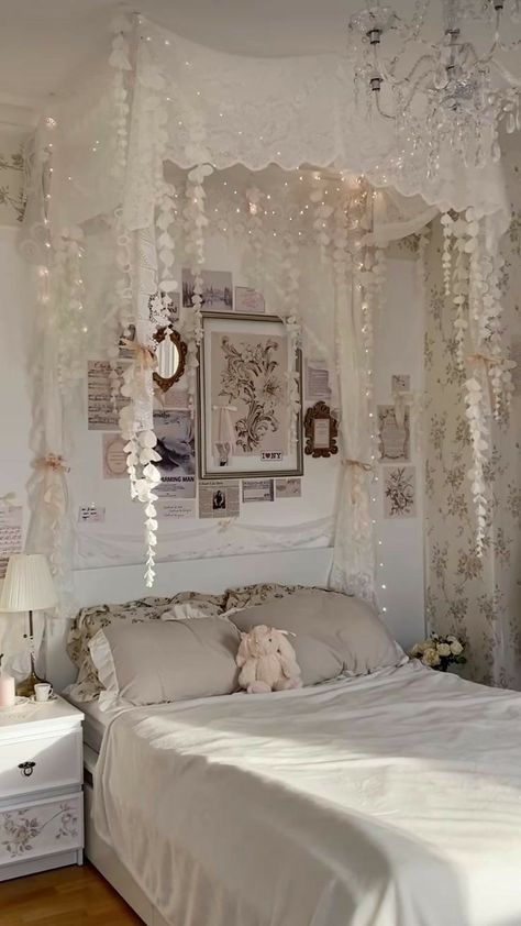 Zimmer Diy, Dream Bedroom Inspiration, Coquette Room, Room Redesign, Future Room, Makeover Bedroom, Redecorate Bedroom, Cozy Room Decor, Dreamy Room