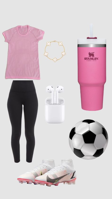 Preppy Soccer, Sporty Girl Aesthetic, Soccer Poses, Soccer Essentials, Soccer Outfit, Soccer Inspiration, Soccer Outfits, Soccer Practice, Practice Outfits