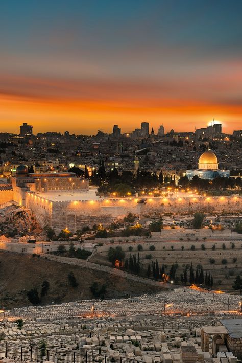 ‘Glory be to the One Who took His servant by night from al-Masjid al-Haram (in Makkah) to al-Masjid al-Aqsa (in Al-Quds), whose surroundings We have blessed, to show him some of Our signs. Indeed, He is the All-Hearing, the All-Seeing’. [The Noble Qur’an, 17:1] Masjid E Aqsa, Masjid Haram, Makkah And Madina, The Dome Of The Rock, Madina Sharif, Masjid Nabawi, Al Quds, The Beauty Of Islam, Masjid Al Haram