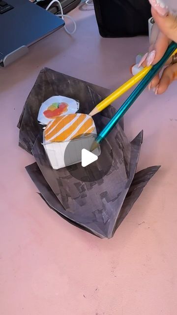 Rou on Instagram: "Paper sushi boat tutorial 🍣🍱⛵️" Paper Sushi Craft, Sushi Paper Craft, Sushi Craft, Paper Sushi, Gift Card Presentation, Sushi Boat, Diy Sushi, Salmon Sushi, Cardboard Sculpture