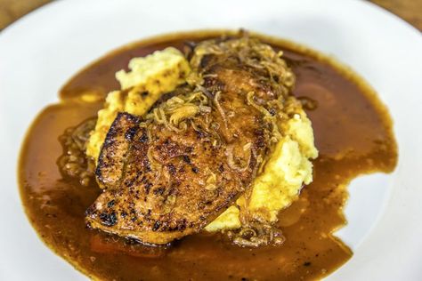 Calves' Liver with Onion Gravy and Mash | James Martin Chef Liver Dishes, Roasted Tomato Chicken, Indian Prawn Recipes, Calves Liver, Liver And Onions Recipe, Fried Liver, Low Fat Chicken Recipes, Date Night Food, James Martin Recipes