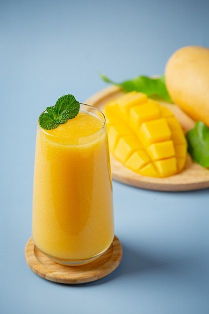 Mango Juice Recipe, Juice Menu, Mango Benefits, Mango Tea, Mango Drinks, Fruit Juice Recipes, Iced Drinks Recipes, Mango Margarita, Fruits Photos