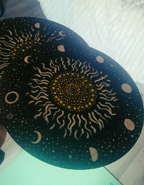 Sun and moon phases record painting Best Wedding Gifts For Couple, Diy Wedding Gifts For Couple, Unique Wedding Gifts For Couple, Sun And Moon Phases, Wedding Anniversary Gifts For Couple, Photography Final Piece, Items To Paint, Gifts For Couples Christmas, Two Groovy Party