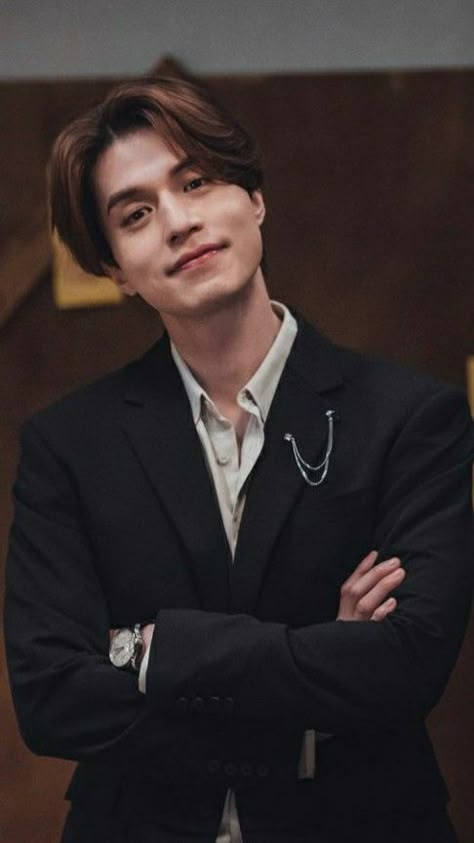 Lee Dong Wook Smile, Lee Dong Wook Goblin, Dong Wook Wallpaper, Lee Dong Wook Wallpaper, Tale Of Nine Tailed, Dong Woo, Tale Of The Nine Tailed, Lee Yeon, Lee Dong Wook