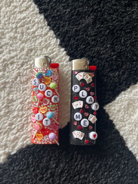 Painted Zippo Lighter, Decorate Lighters Diy, Lighter Decoration Ideas Diy, Decorating Lighters Diy, Badazzel Lighters, Diy Lighter Decor, Cute Lighters Diy, Bedazzle Lighter, Art To Make And Sell