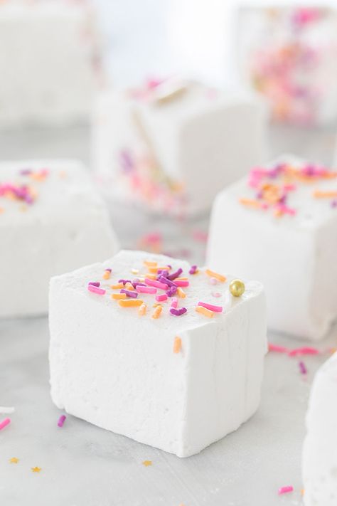 Best Marshmallow Recipe, Large Marshmallows, Homemade Marshmallow Recipe, Marshmallow Recipes, Marshmallow Recipe, Sweety Pie, Pop Up Ideas, Homemade Marshmallow, Easter Entertaining