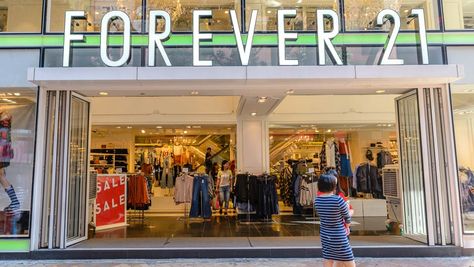 7 Ways To Make Anything From Forever 21 Look Really, Really Expensive - Large Editorial Image Park Reference, Cabana Bay, Forever 21 Store, Roblox Adopt Me, Retail Marketing, 9 5 Job, Cleaning Guide, Yoga Sports Bra, Shop Front