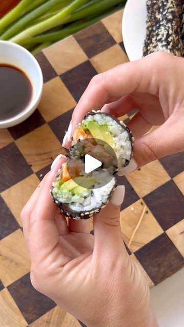 Victoria Minell on Instagram: "CRISPY SUSHI RICE PAPER ROLL 🔥" Crispy Sushi Rice, Salmon Avocado Cucumber, Rice Paper Sushi, Crispy Rice Paper, Nori Sushi, Paper Sushi, Rice Salmon, Sushi Rolling, Sushi Co