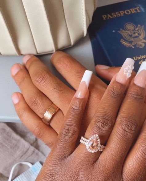 Wedding Rings For Black Women, Black Couple Engagement Ring, Bride Nails Black Women, Black Woman Wedding Nails, Promise Ring Black Women, Gold Engagement Ring Black Woman, Gold Wedding Rings Black Women, Engagement Rings For Black Women, Wedding Ring Black Women Hand